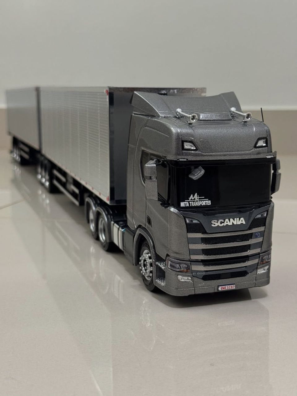 Scania NTG Rodotrem Baú RC - (Controle Remoto)