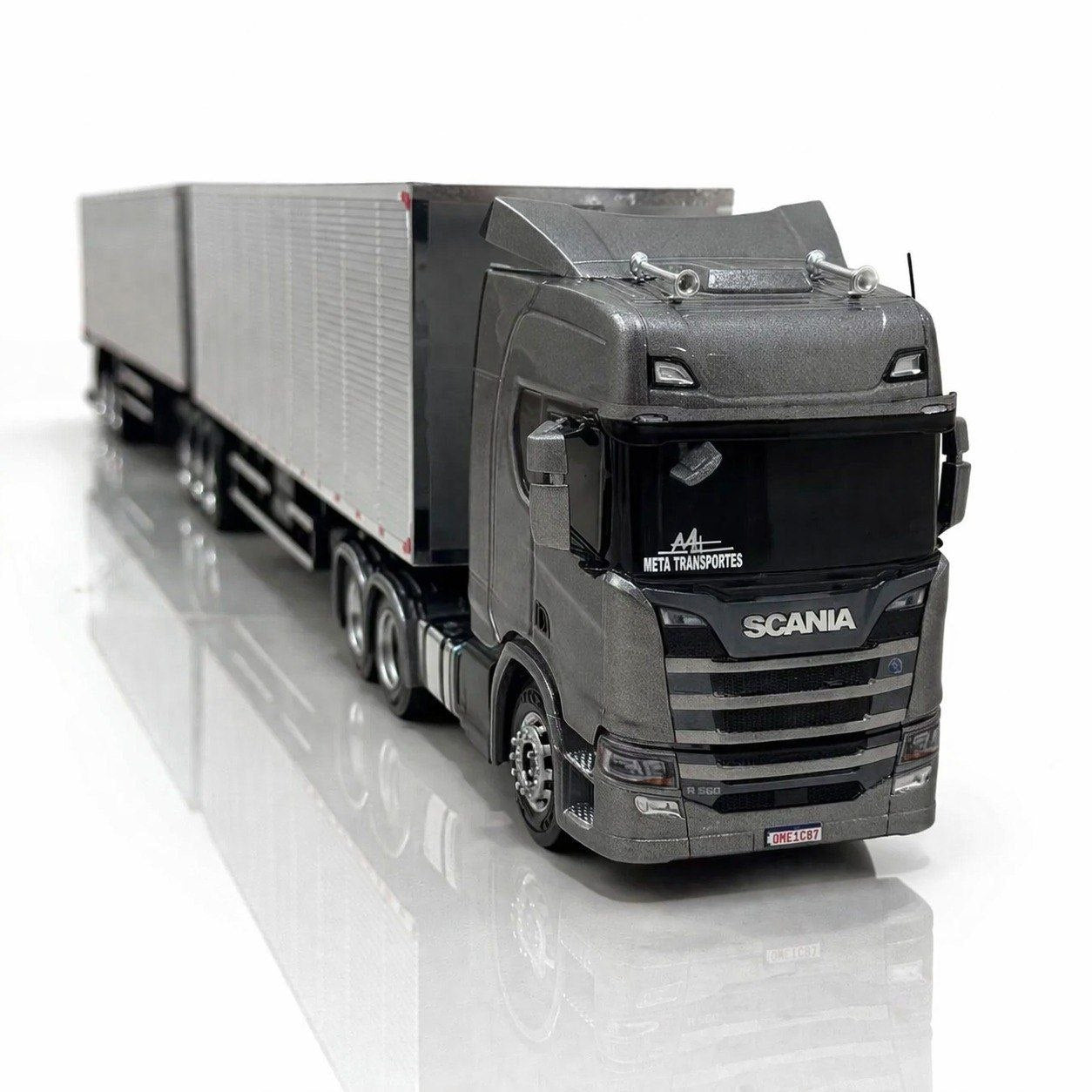 Scania 770S 6x4 Rodotrem Baú (Controle Remoto)